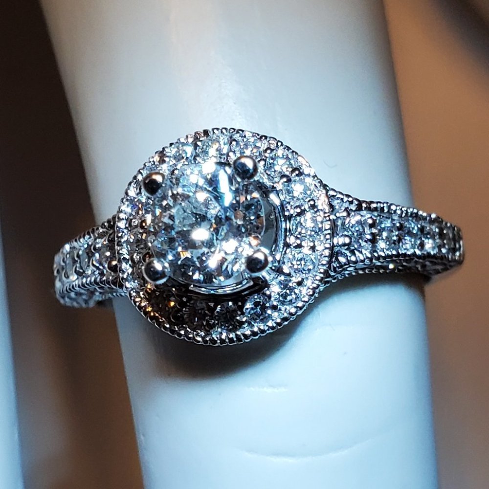 14K  WHITE  GOLD RING - Picture 3 of 8